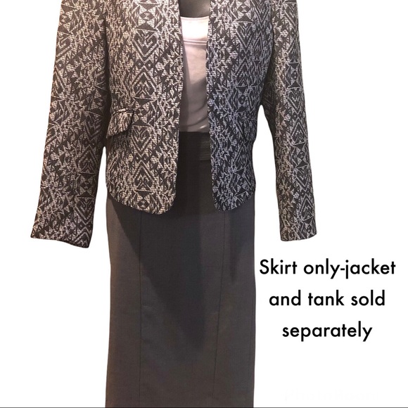 H&M Pencil Skirt - Picture 2 of 4